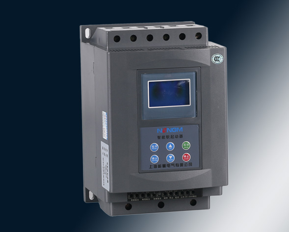 NMJR6中文顯示電機(jī)軟啟動(dòng)器采用智能化液晶中文控制；以單片機(jī)為智能中心，可控硅模塊為執(zhí)行元件對(duì)電動(dòng)機(jī)進(jìn)行全自動(dòng)控制。它適用各種負(fù)載的鼠籠型異步電動(dòng)機(jī)控制，使電…