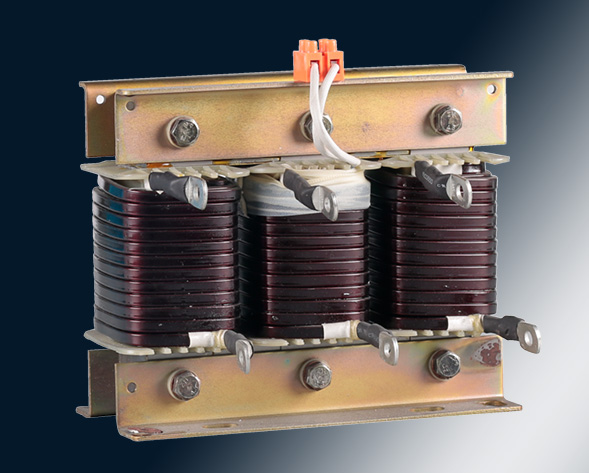 NMCKSG低壓 NMCKSC高壓電容器串聯(lián)電抗器在補(bǔ)償容性無(wú)功功率的時(shí)候，往往會(huì)受到諧波電流，合閘涌流及操作過(guò)電壓的影響，造成電容器損壞和功率因數(shù)降低，為此需…